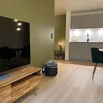 Апартаменты Cozy In The Heart Of Тромсё