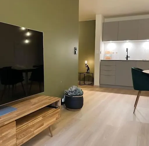 Апартаменты Cozy In The Heart Of Тромсё